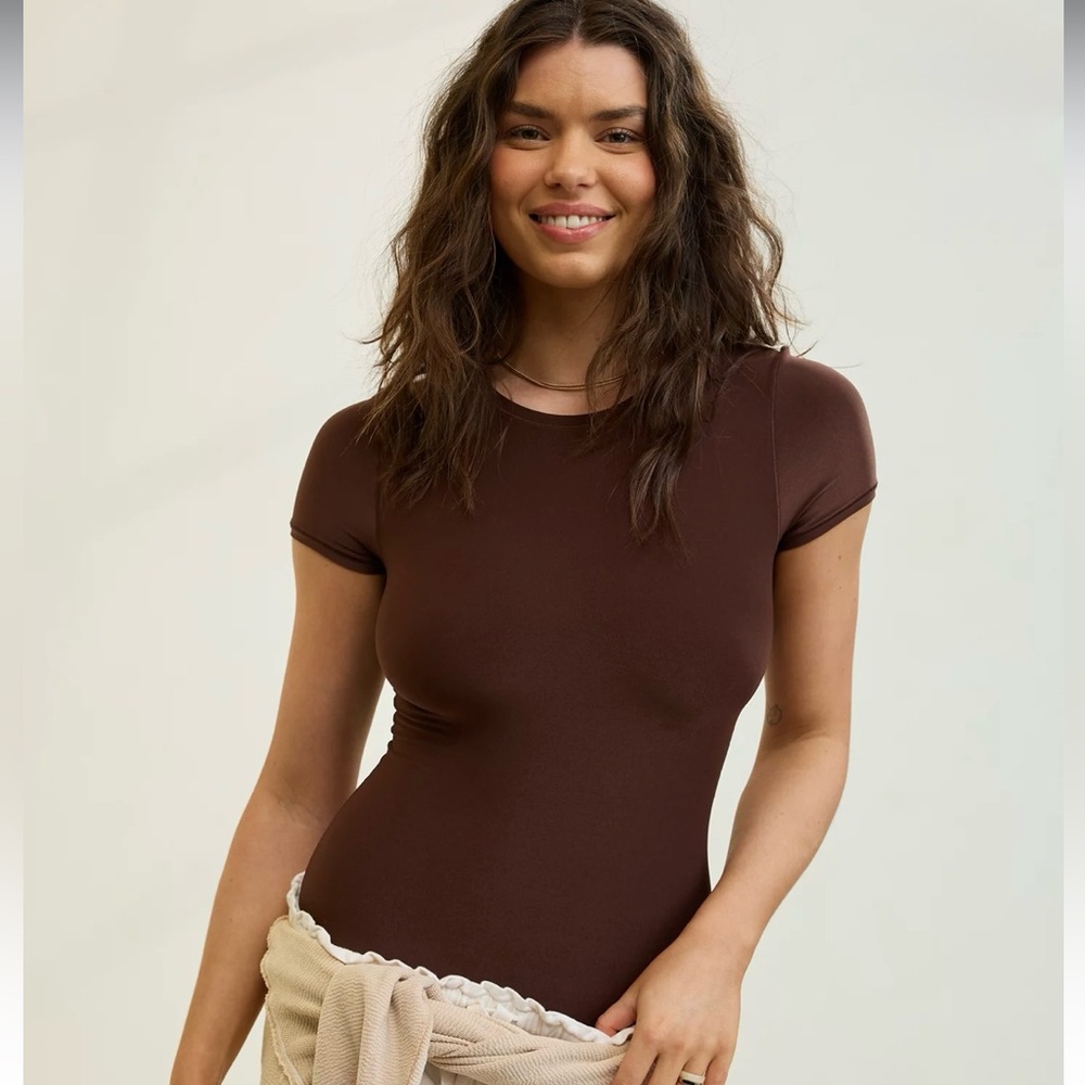 SMOOTHEZ Short Sleeve Thong Bodysuit - Picture 5 of 7